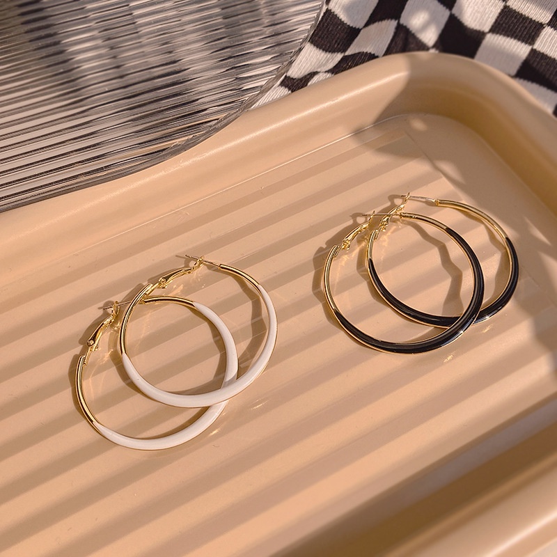 Đôi khuyên tai hình vòng tròn lớn bằng kim loại phong cách Hàn Quốc sang trọng cho nữ