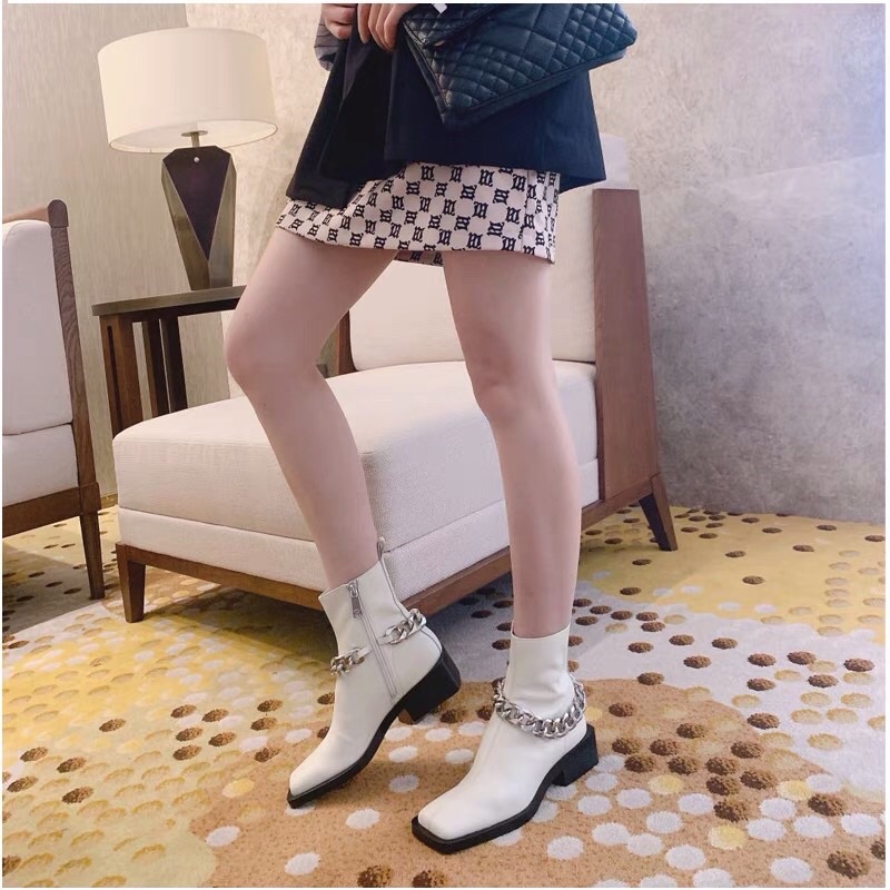 Boot ngắn Zara xuất kèm dây xích