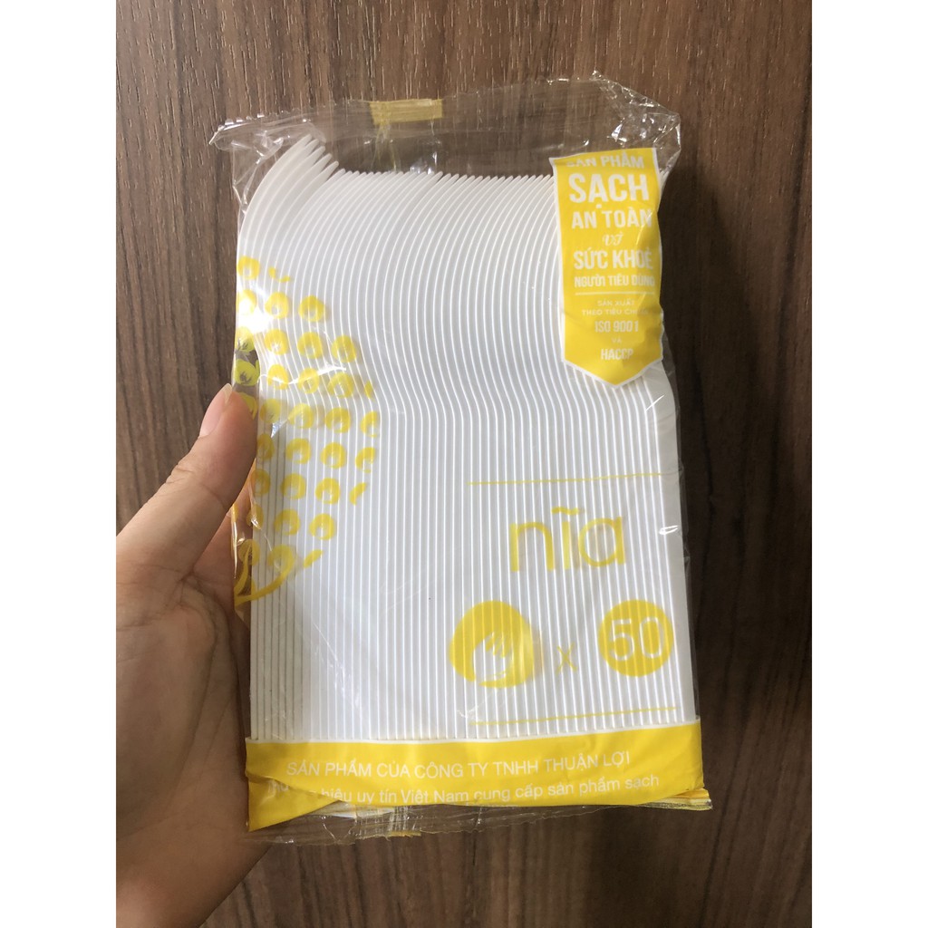 50 Nĩa nhựa chất lượng cao trắng