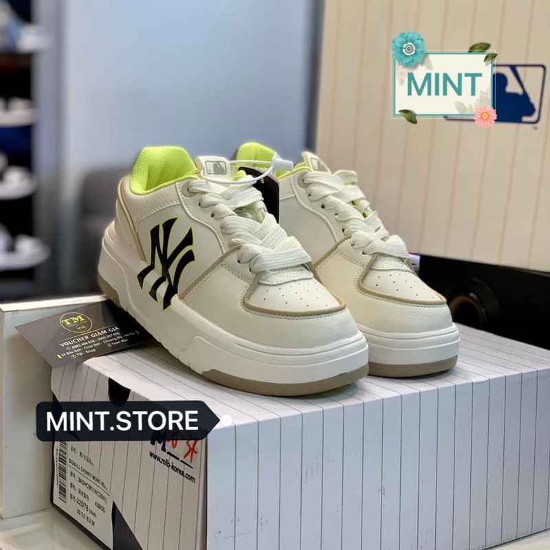 Giày thể thao sneaker bóng chày trắng xanh neon