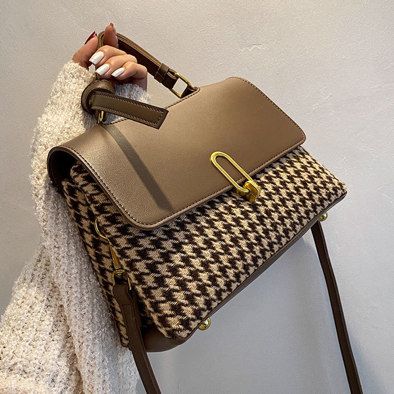 Túi đeo chéo kiểu vuông nhỏ phối xích thời trang phong cách xuân thu cho nữ