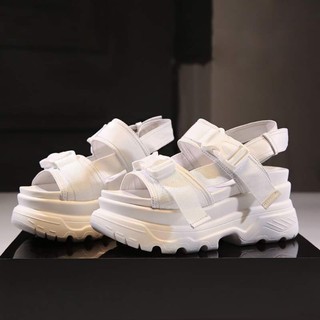 Dép sandal ulzzang đế cao