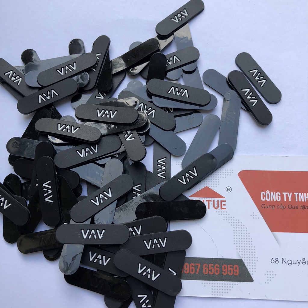 Đặt mác may balo, túi xách số lượng ít theo yêu cầu