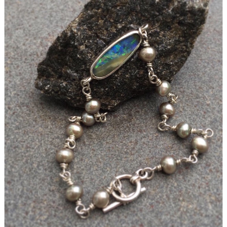 Lắc tay Boulder Opal, pearl và bạc