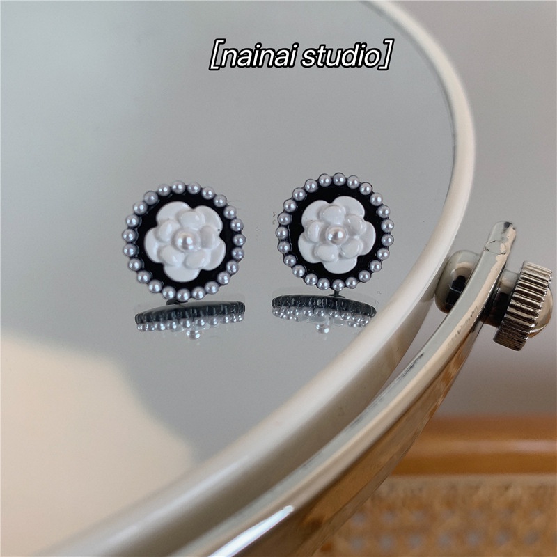 Bông Tai Hình Hoa Trà Màu Đen Phong Cách Retro 2022