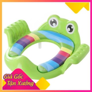 Bệ ngồi bồn vệ sinh có đệm mềm hình chú ếch tròn có tay cầm giúp bé tập đi vệ sinh cho bé trai bé gái A12