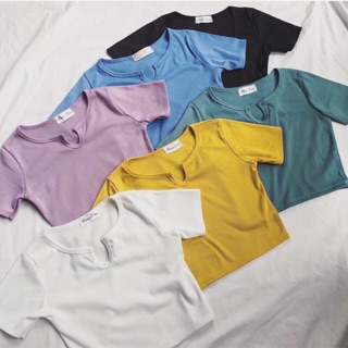 Áo croptop kiểu, Áo croptop cổ V