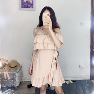 Váy bèo trễ vai