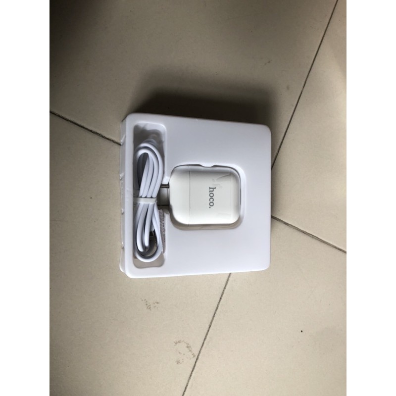 Bộ dây củ sạc nhanh 3.4 Hoco HK2 cổng Sam Sung / Iphone