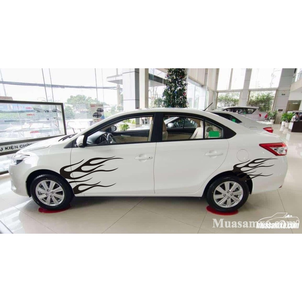 Decal ô tô, decan dán trang trí TEM LỬA xe ô tô 4 chỗ, 7 chỗ phong cách, cá tính, bao gồm 2 bên thân xe