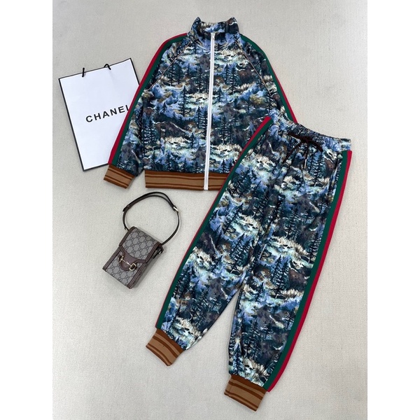 Set trang phục nữ cao cấp thương hiệu Gucci GC x The North Face 2022 gồm áo khoác và quần dài