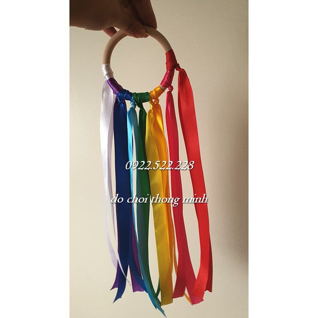 Vòng gỗ cầu vồng gắn dây ruy băng handmade kích thích thị giác | Đồ chơi cho trẻ sơ sinh