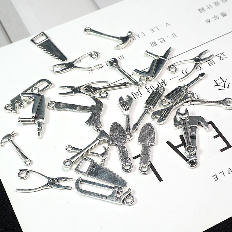 Spot sale 15-piece set of hammer scissors mini tool accessories diy crystal drop mobile phone case jewelry pendant