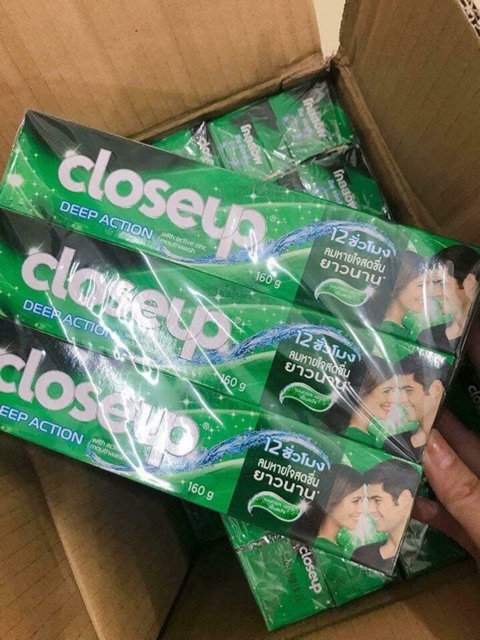 KEM ĐÁNH RĂNG CLOSEUP THÁI LAN