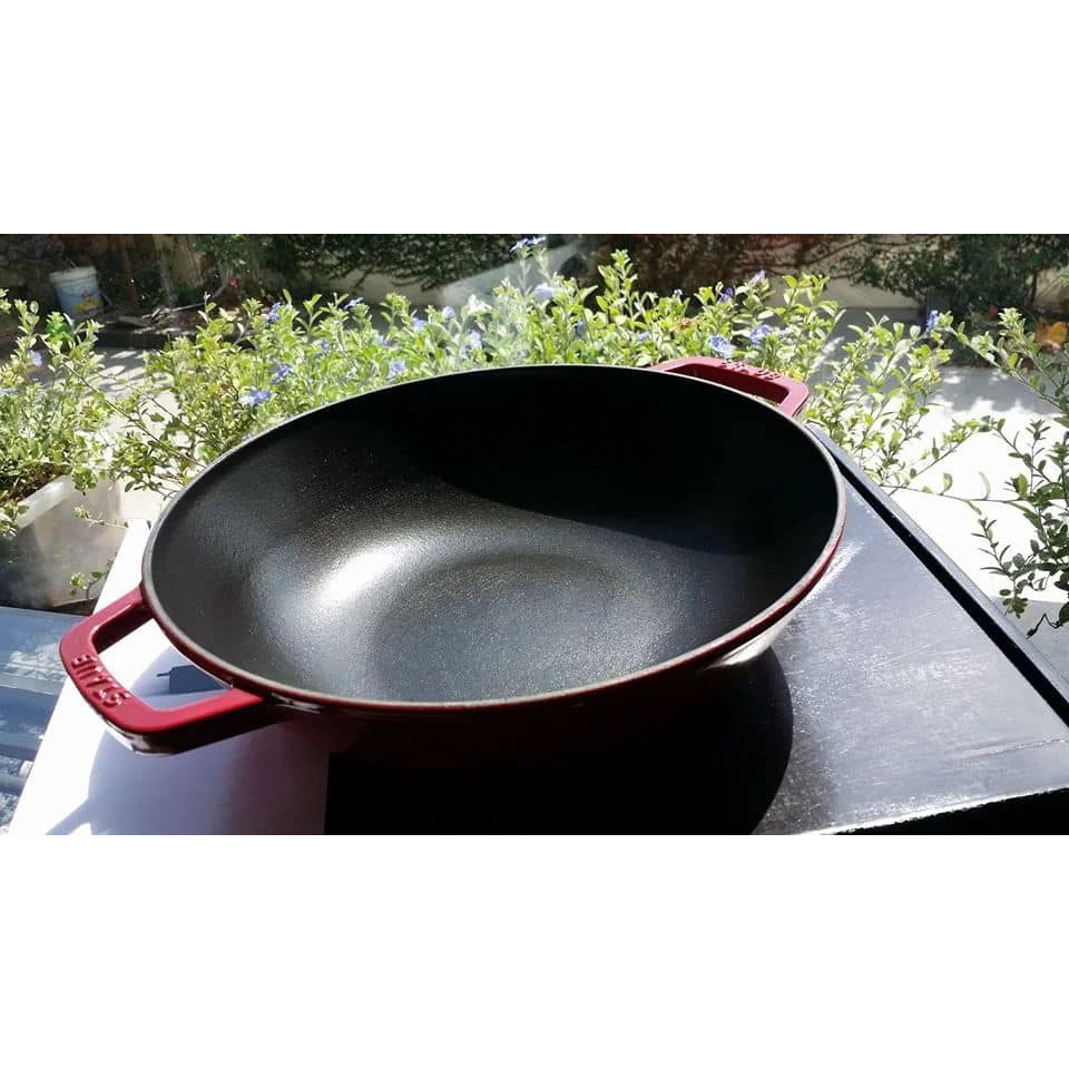 Chảo gang Wok Staub Wok 30cm