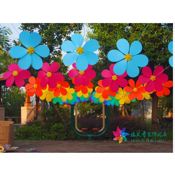 Chong chóng nhựa - chuỗi dây hoa đủ màu (10 m) cho bé vui chơi ngày hè