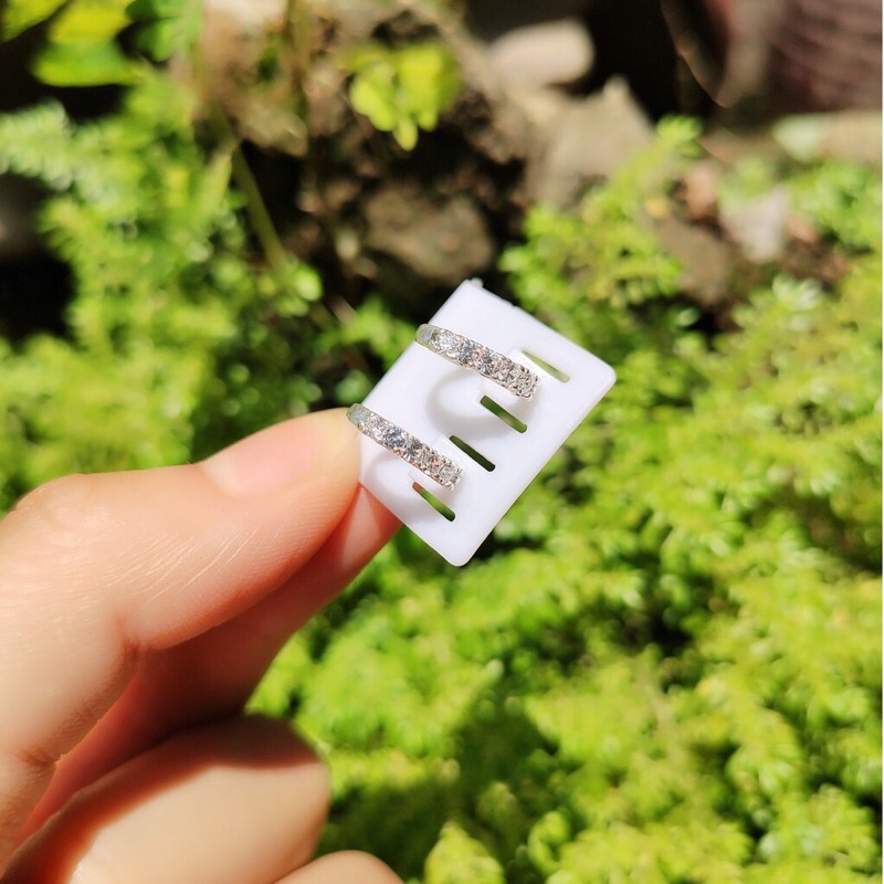 Khuyên tai đá tròn cực xinh- chuẩn bạc ta