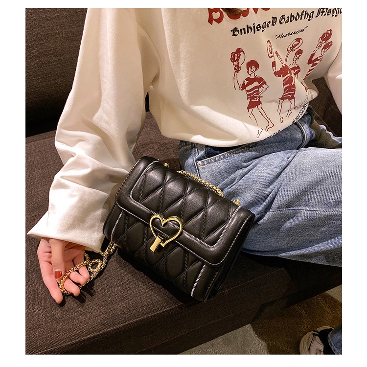 Túi xách nữ khóa trái tim phong cách Hàn Quốc Capucha T53