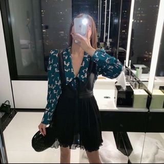 Áo sơmi cổ nơ