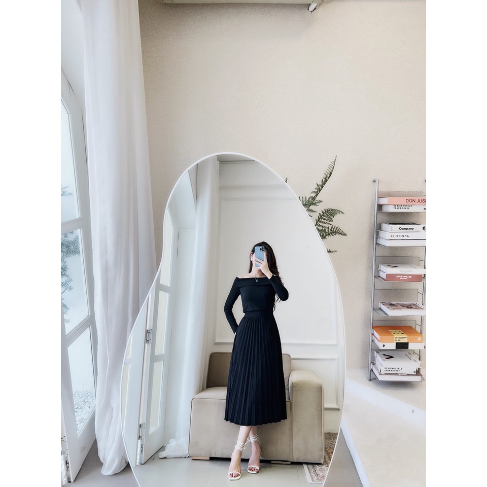 AS005 - Chân váy dập ly đen trắng