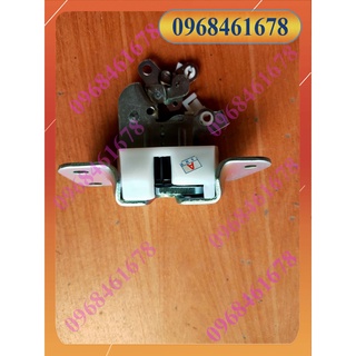 Cơ cấu khóa cốp jolie