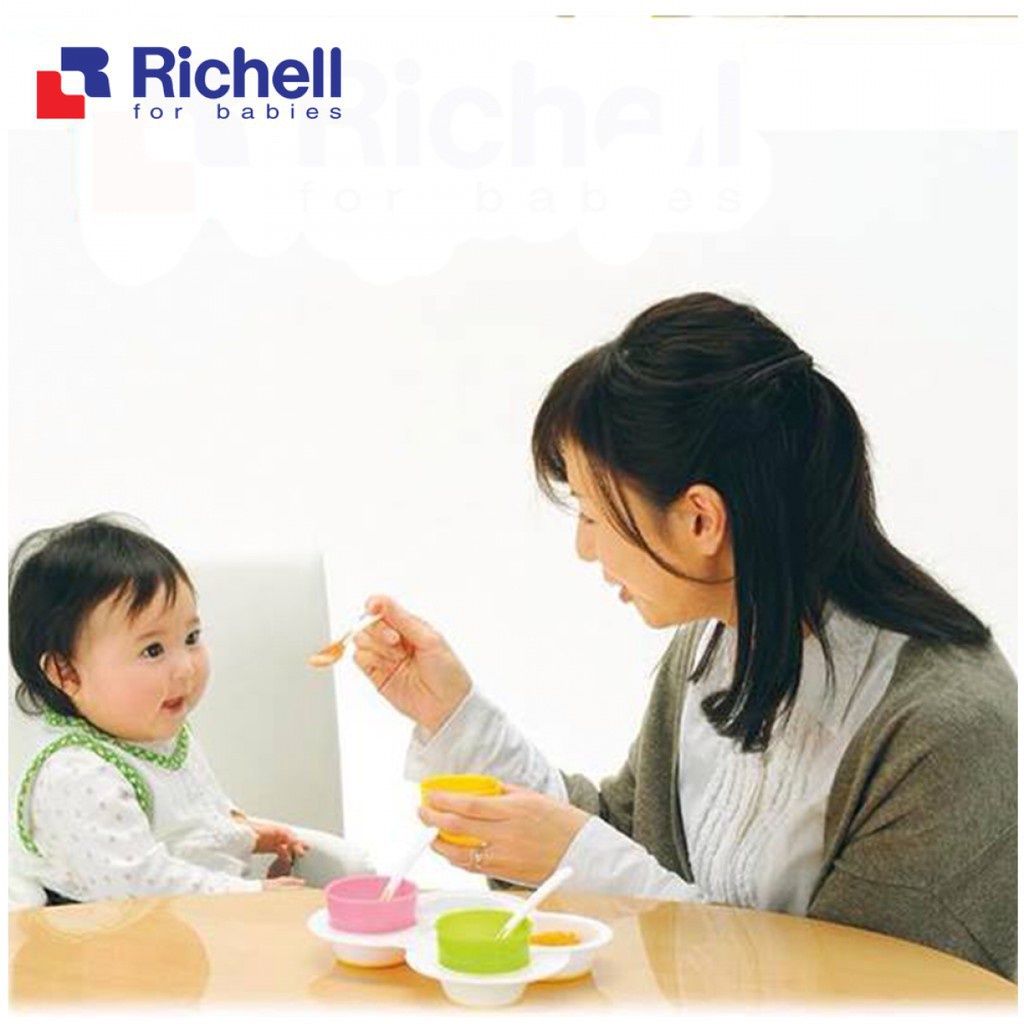 Set ăn dặm khởi đầu Richell Nhật Bản