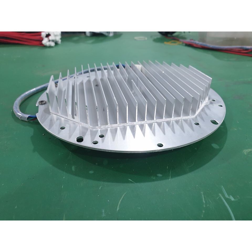 Đèn DTE Par LED 18x10W 4in1 RGBW bảo hành 3 năm