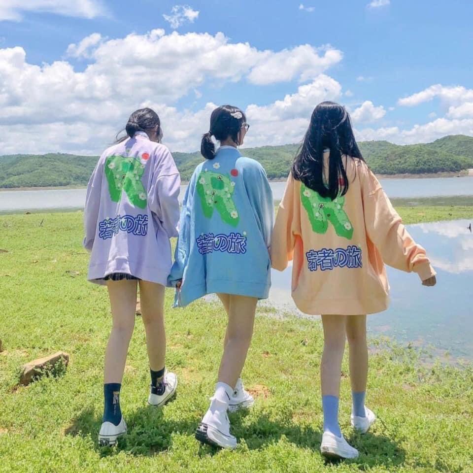 Áo khoác nỉ chữ R siêu đẹp | BigBuy360 - bigbuy360.vn