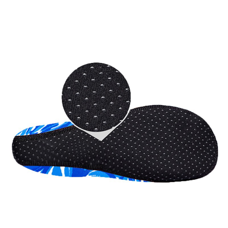 Vớ lặn chống trầy tiện dụng