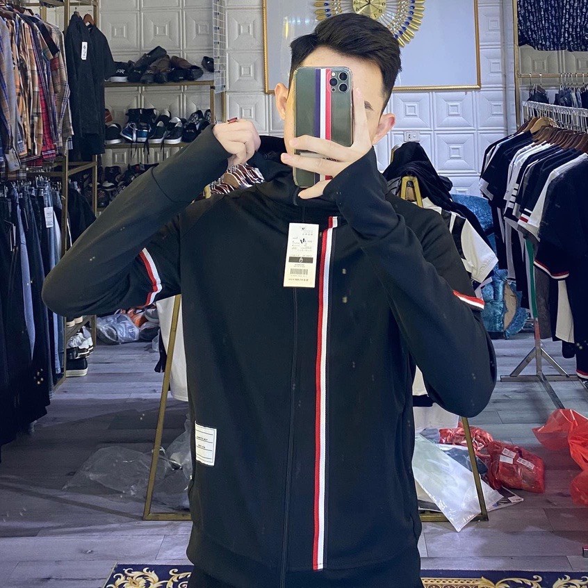 Áó chống nắng nam THOM sọc đỏ Q5 Kẻ Ngực Và Tay Cao Cấp