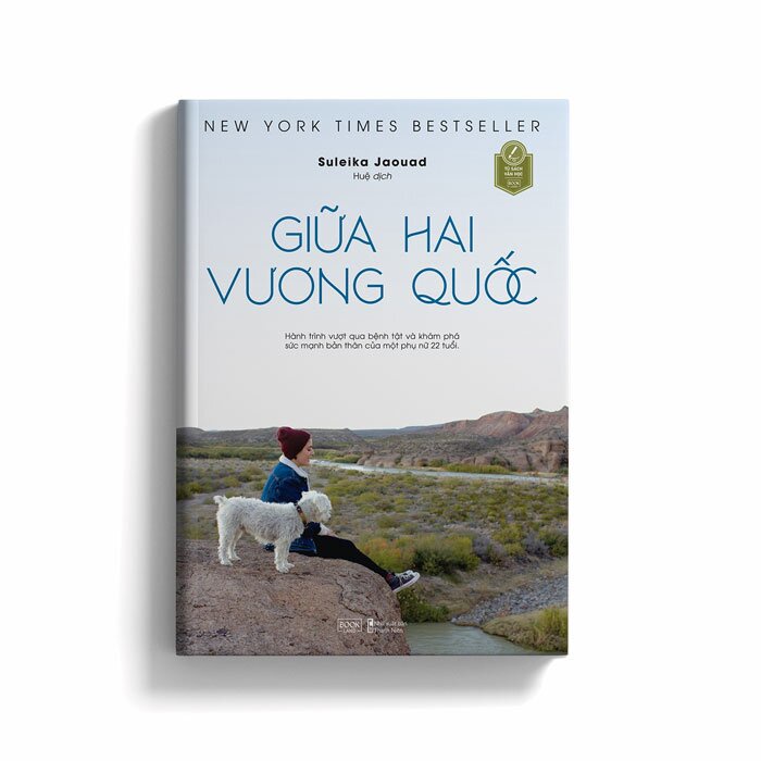 Sách - Giữa Hai Vương Quốc