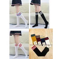 Tất cổ cao siêu ấm, vớ đùi nữ sinh Nhật Bản, Hàn Quốc