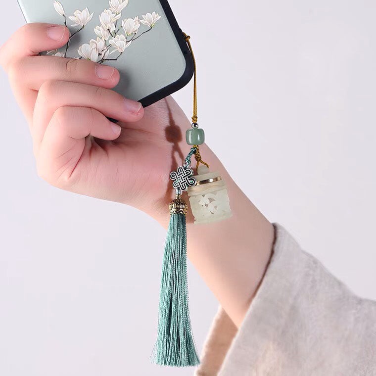 Móc treo phát sáng phong thủy lưu trữ hương mẫu mã độc đáo đem lại bình an may mắn treo túi xách, điện thoại, quà tặng