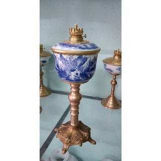 Đèn dầu thờ chân đồng men lam gốm sứ Bát Tràng cao 45cm cả bóng