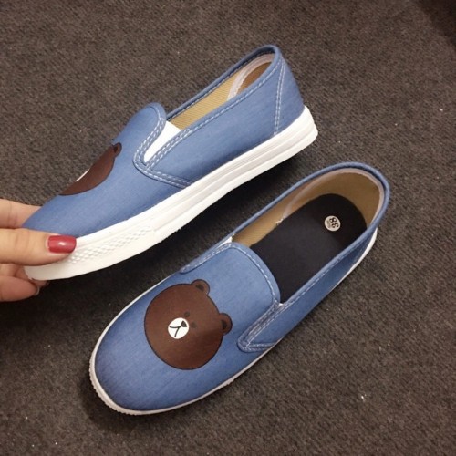 GIÀY LƯỜI SLIP ON ÊM CHÂN GIÁ TỐT MÀU JEAN NHẠT | BigBuy360 - bigbuy360.vn