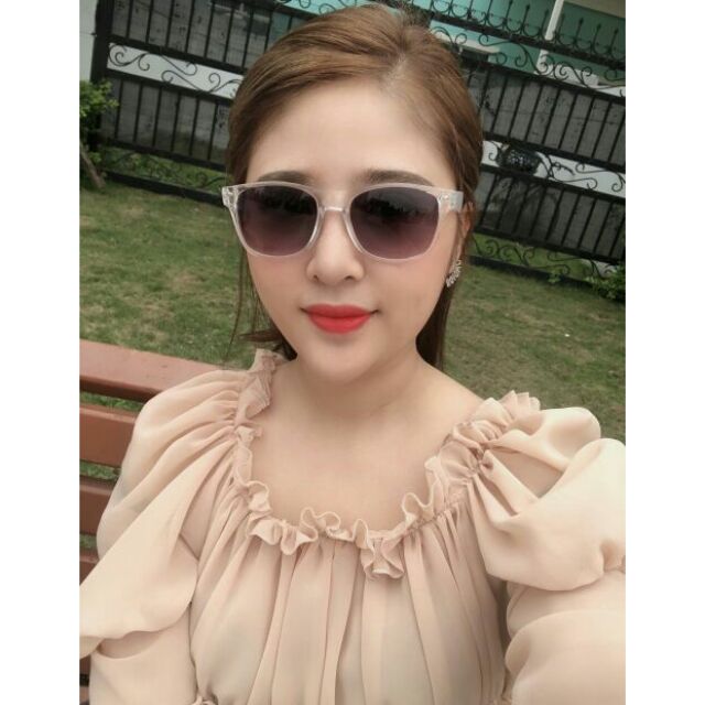 Kính Sinsay - có mail mua hàng của web chính hãng