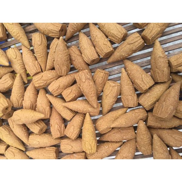 Trầm hương nụ.Tẩy uế trừ tà tăng vượng khí.đuổi muỗi thảo dược nhà nhà sạch hết muỗi 100% tự nhiên | BigBuy360 - bigbuy360.vn