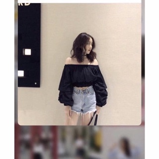 Áo croptop trễ vai dài tay tay bồng chun ngực