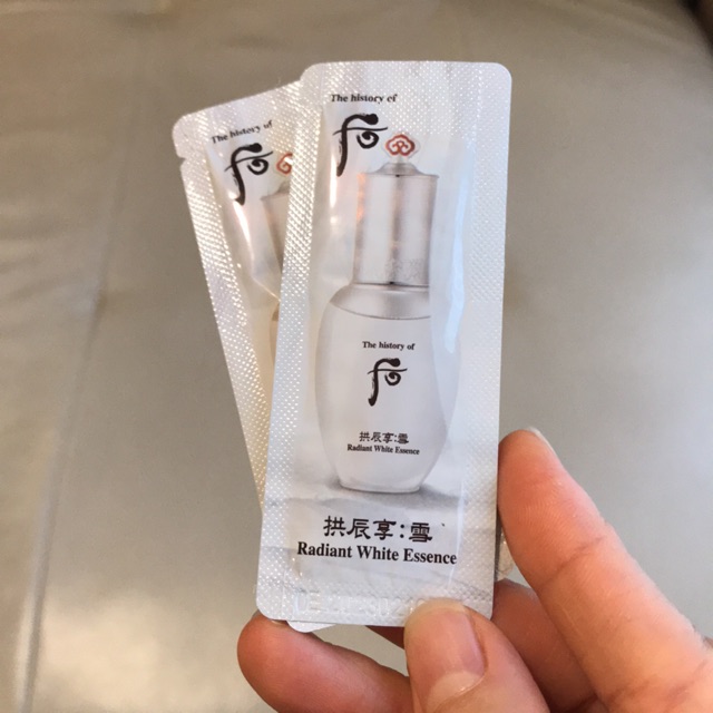 [ Date 2024] tinh chất dưỡng trắng da chống lão hoá Whoo radiant white essence 1ml