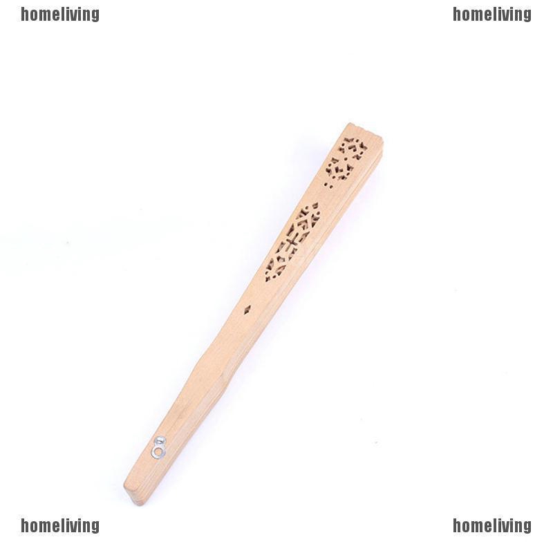 Quạt gỗ thiết kế tinh xảo theo phong cách Trung Quốc độc đáo