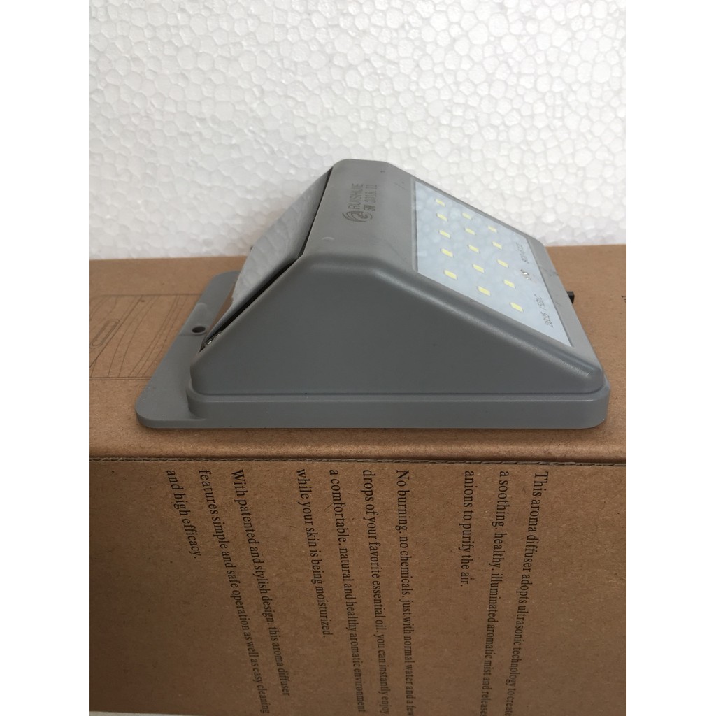 Đèn Led cảm ứng năng lượng mặt trời RUISHIJIE 2835 3W
