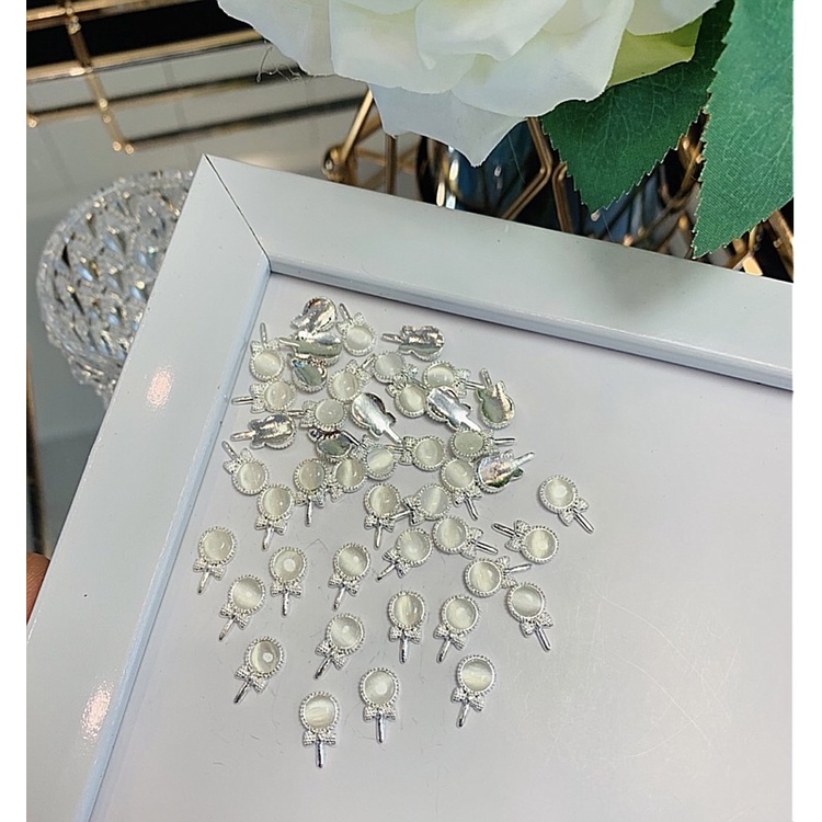 Phụ kiện đính móng