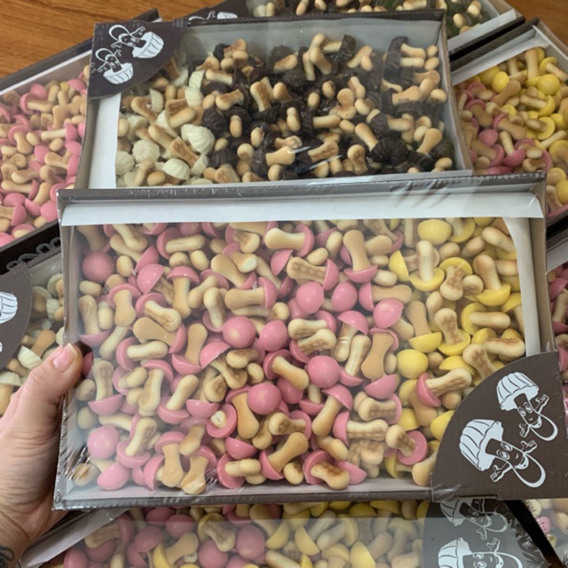 BÁNH QUY NẤM SOCOLA Balan (1 hộp 1 kg) ( date 11/2020)