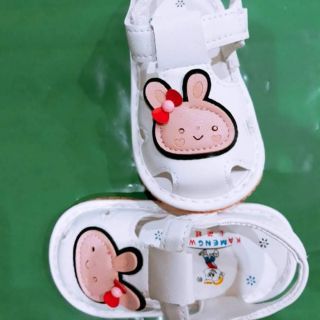 Giày tập đi cho bé mẫu thỏ có còi