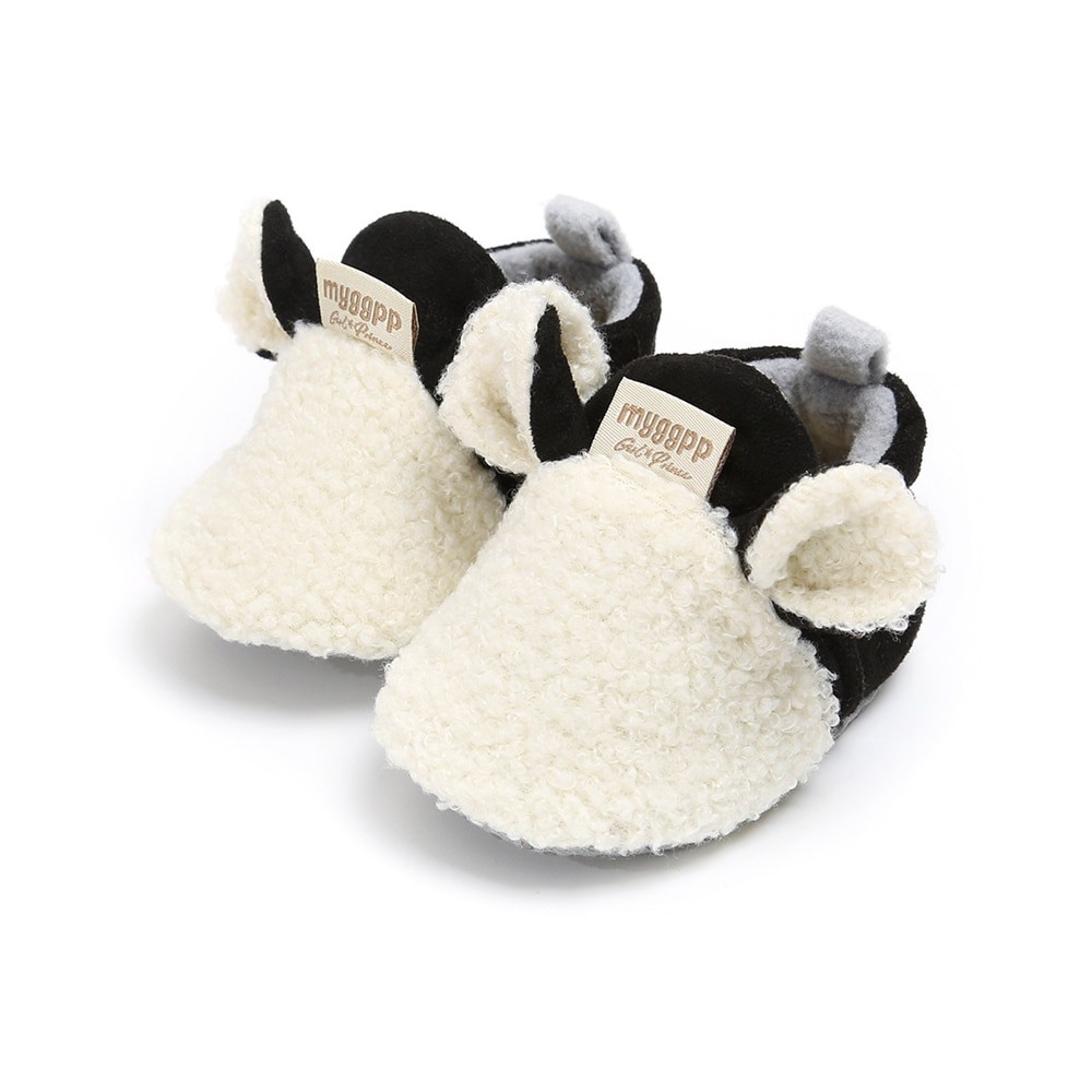 Giày mùa đông giữ ấm chân cho trẻ sơ sinh,chất liệu vải lông cừu mềm mại