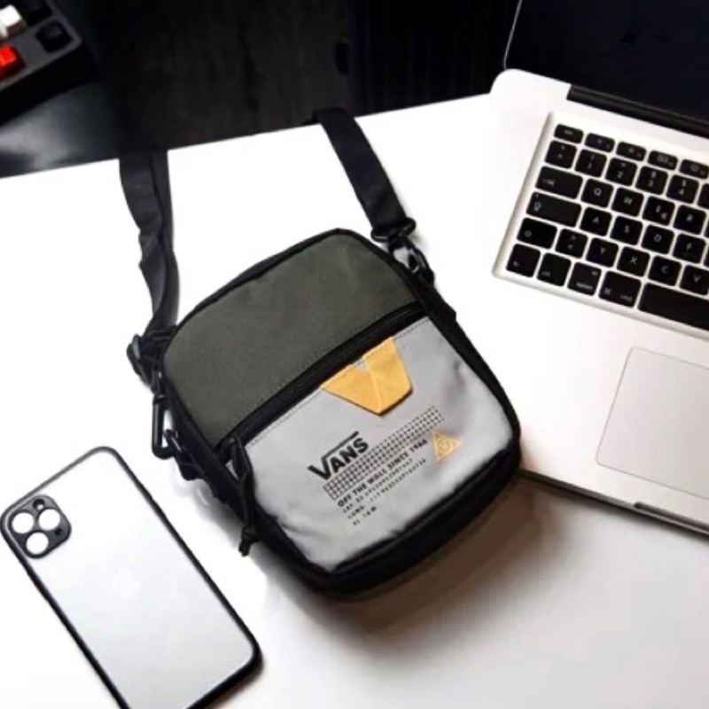 🚚  Túi Đeo Chéo Vans Bail Mini Shoulder Bag
