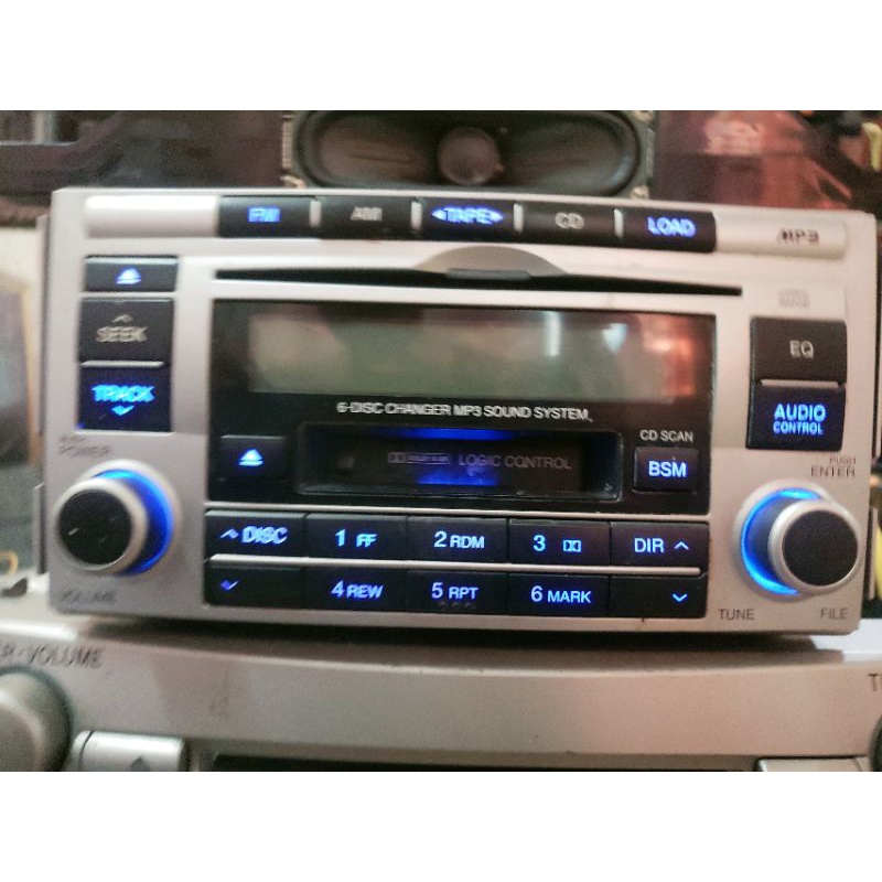 Đầu CD & TAPE AUX radio Giành cho ô tô  Santafe có thể lắp chung cho tất cả câc hãng khác