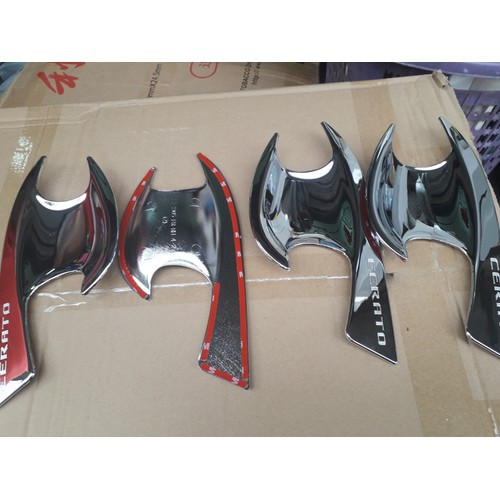 Hõm cửa CERATO 2019