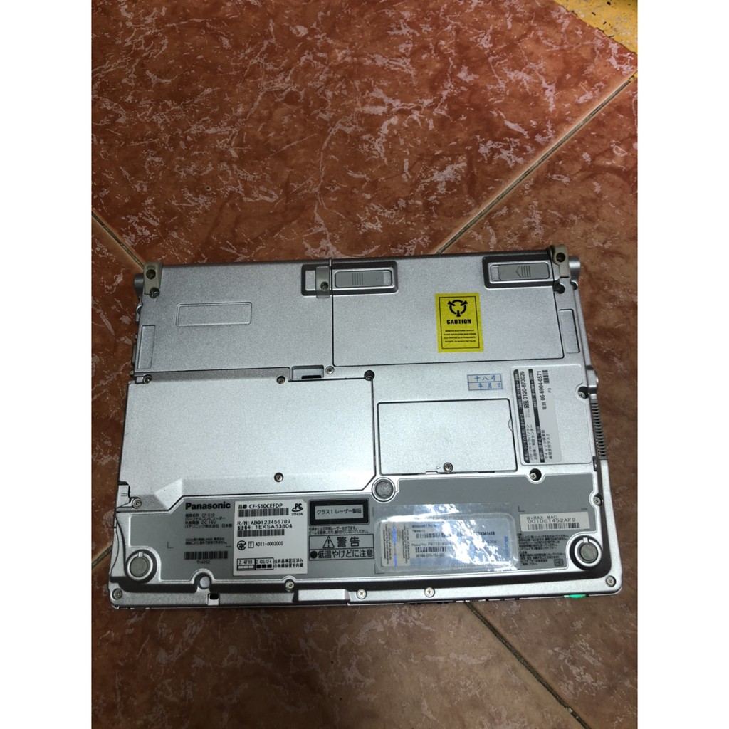 Laptop cũ Panasonic cf-s10 cf-n10 văn phòng độ bền cao nhẹ 1.3kg nhật bản