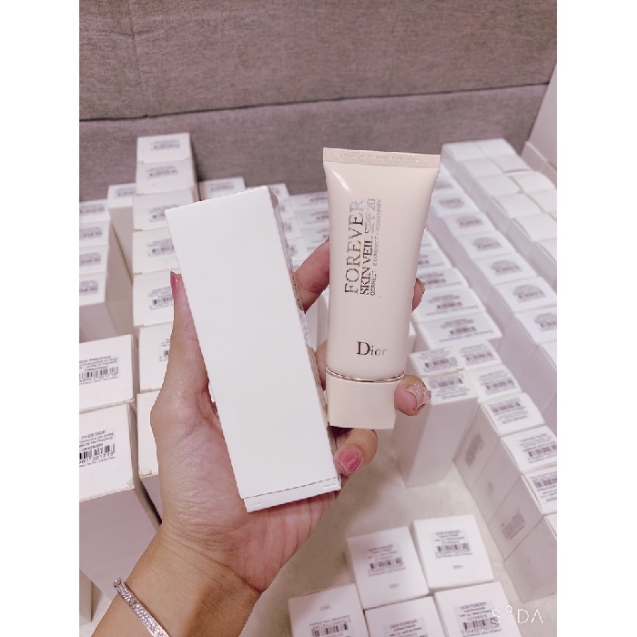 Kem Lót Dior Forever Skin Veil Spf 20